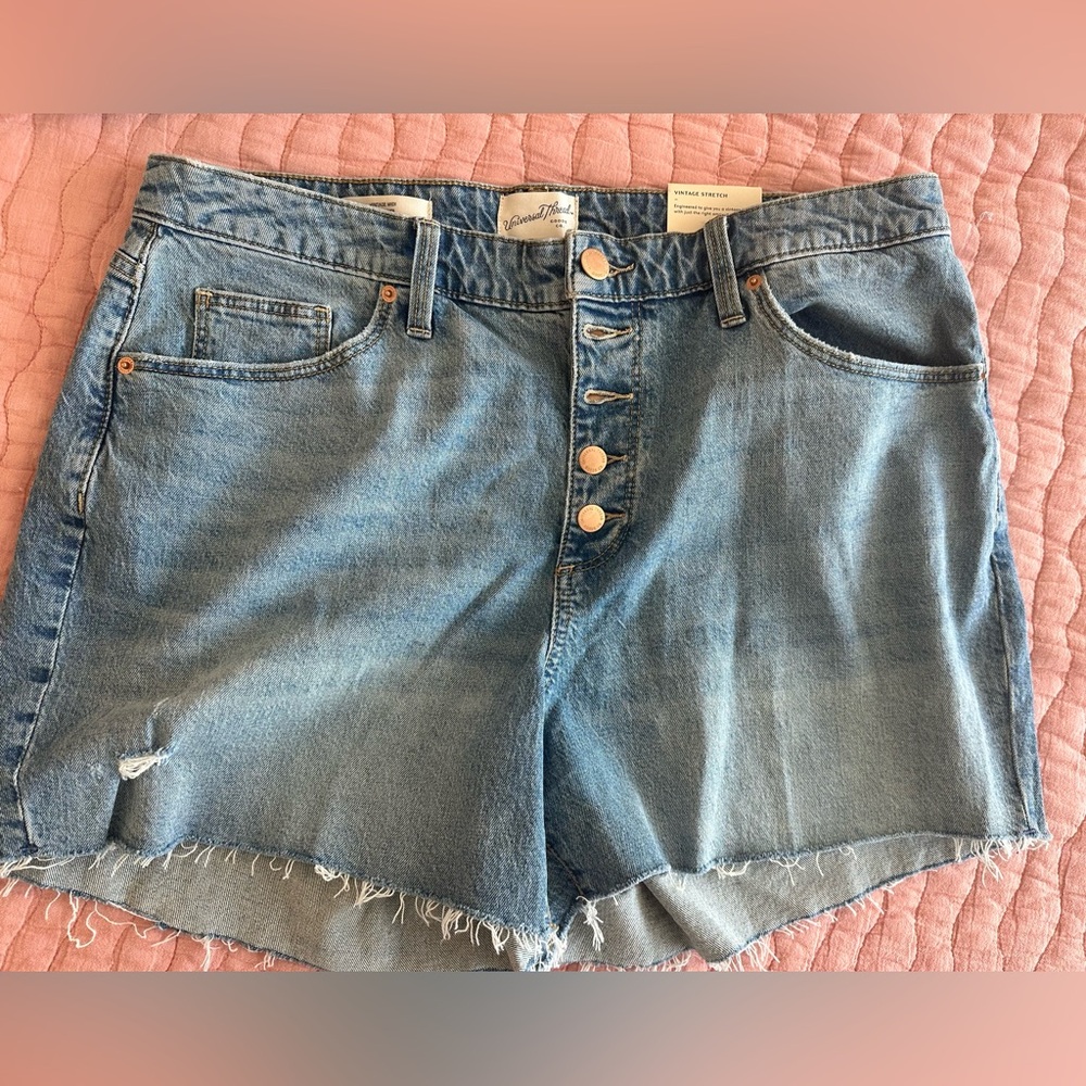 Universal threads vintage midi shorts women’s size 16W NWT